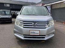 2013 Honda Step WGN