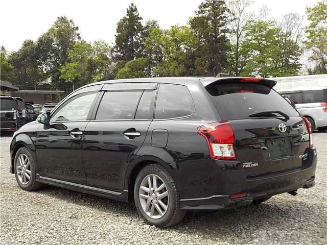 2013 Toyota Corolla Fielder