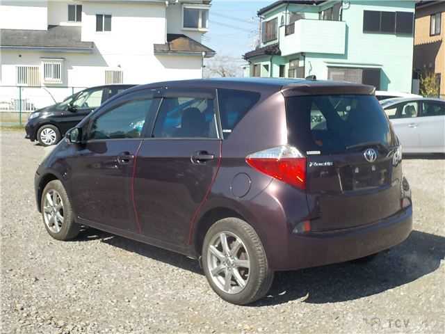 2012 Toyota Ractis