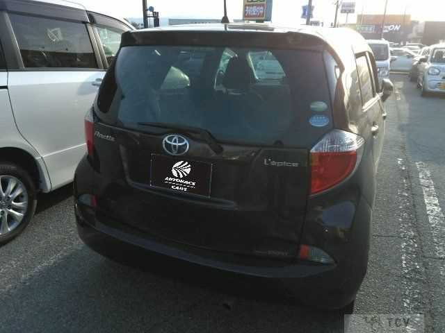 2011 Toyota Ractis