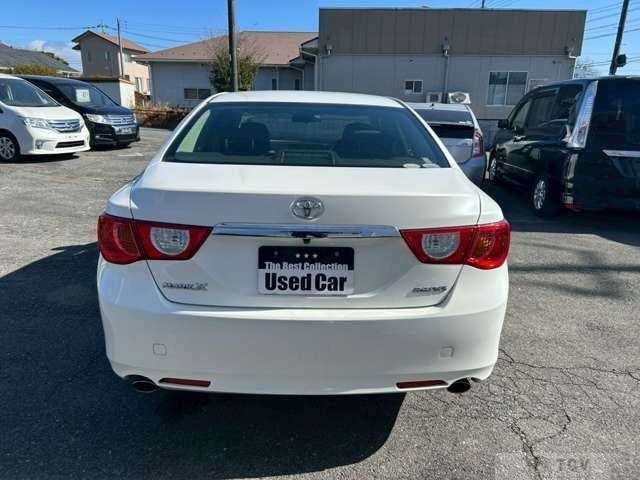 2012 Toyota Mark X