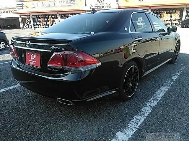2012 Toyota Crown