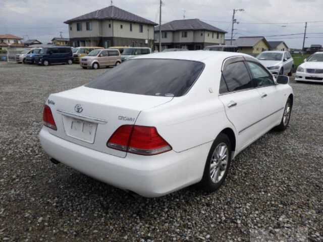 2004 Toyota Crown