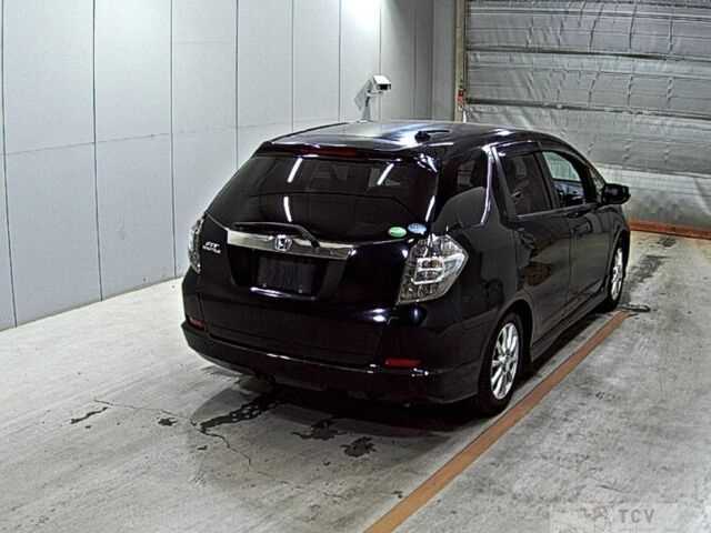 2013 Honda Fit shuttle