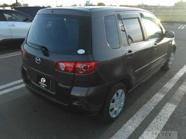 2005 Mazda Demio