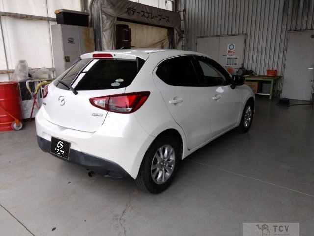 2015 Mazda Demio
