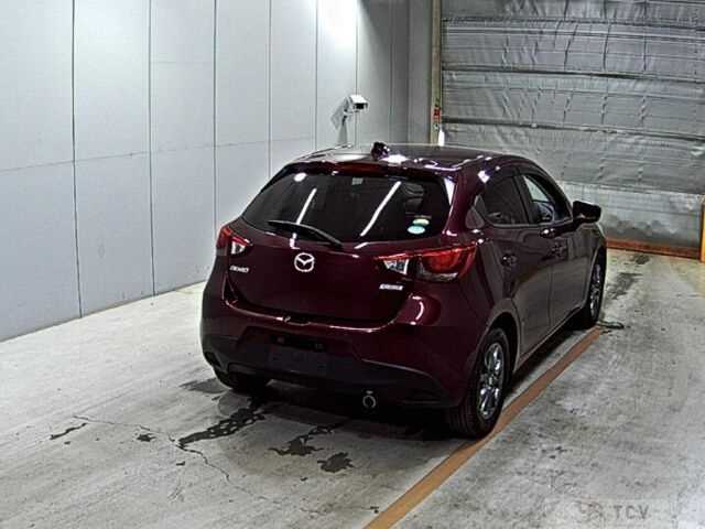 2017 Mazda Demio