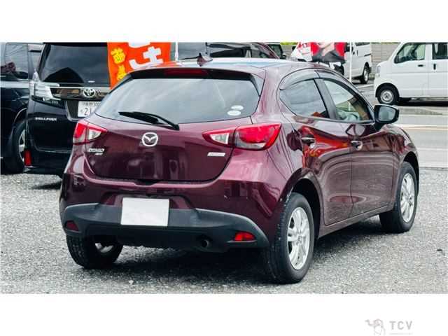 2017 Mazda Demio