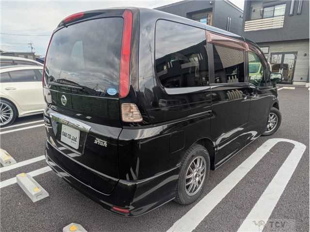 2010 Nissan Serena