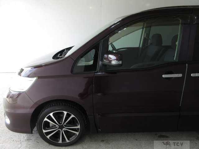 2009 Nissan Serena