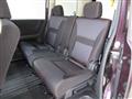 2009 Nissan Serena