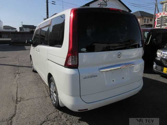 2009 Nissan Serena