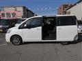 2009 Nissan Serena