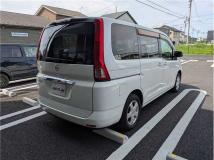 2008 Nissan Serena