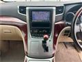 2010 Toyota Vellfire