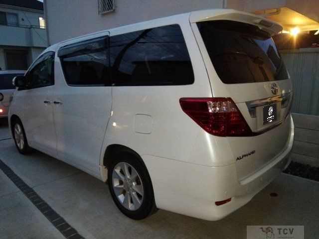 2011 Toyota Alphard