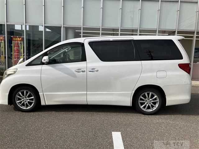 2011 Toyota Alphard