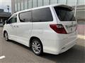 2011 Toyota Alphard