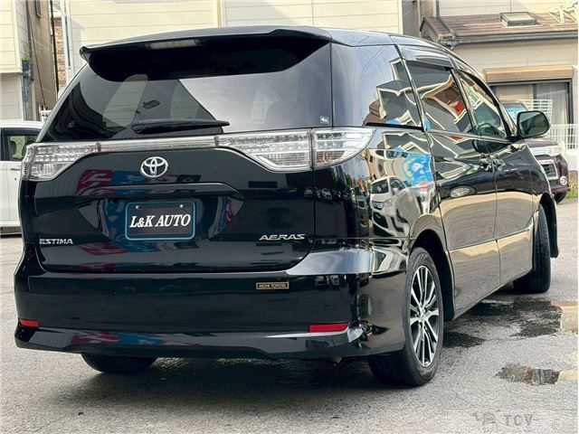 2013 Toyota Estima