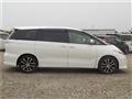 2013 Toyota Estima