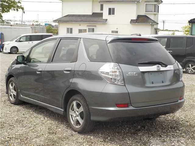 2013 Honda Fit shuttle