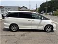 2013 Toyota Estima Hybrid