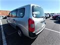 2005 Toyota Probox Van