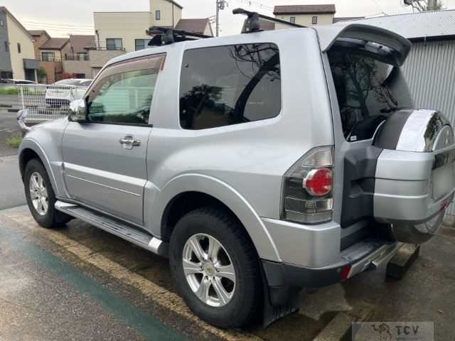 2009 Mitsubishi Pajero