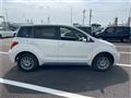 2005 Toyota IST