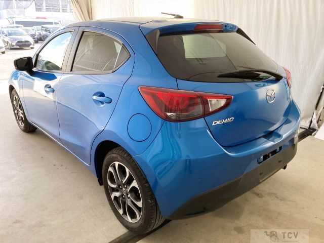 2017 Mazda Demio