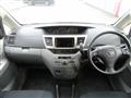 2005 Toyota Voxy