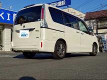 2012 Nissan Serena