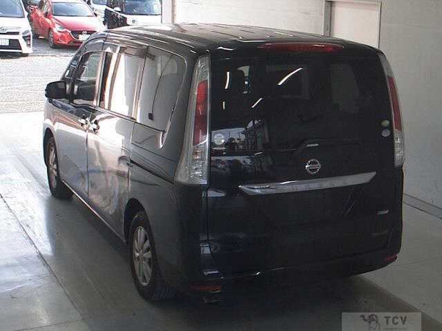 2011 Nissan Serena