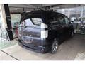 2005 Toyota Voxy