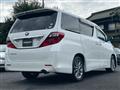 2011 Toyota Alphard