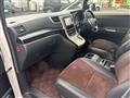 2014 Toyota Alphard