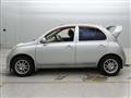 2004 Nissan March