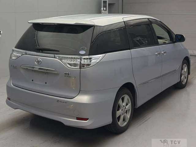 2011 Toyota Estima Hybrid