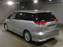 2011 Toyota Estima