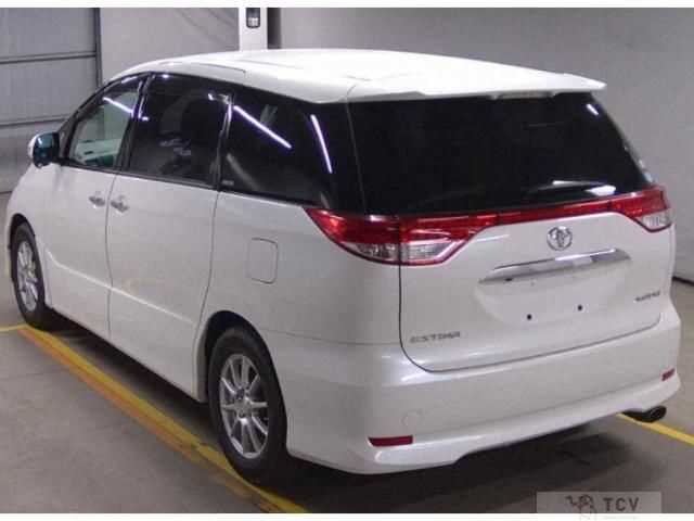 2011 Toyota Estima