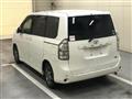 2010 Toyota Voxy