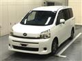 2010 Toyota Voxy