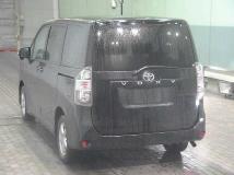2008 Toyota Voxy
