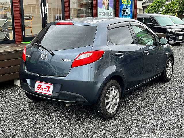 2011 Mazda Demio
