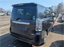 2009 Toyota Voxy
