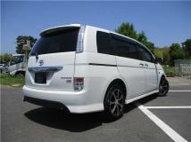 2013 Toyota Isis