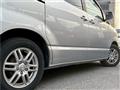 2004 Toyota Voxy