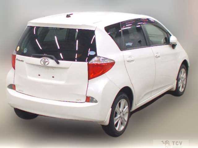 2013 Toyota Ractis