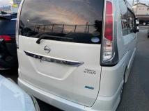 2011 Nissan Serena
