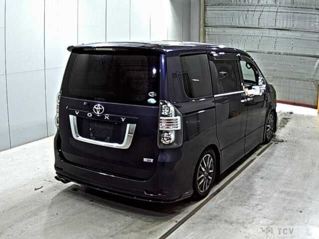 2007 Toyota Voxy
